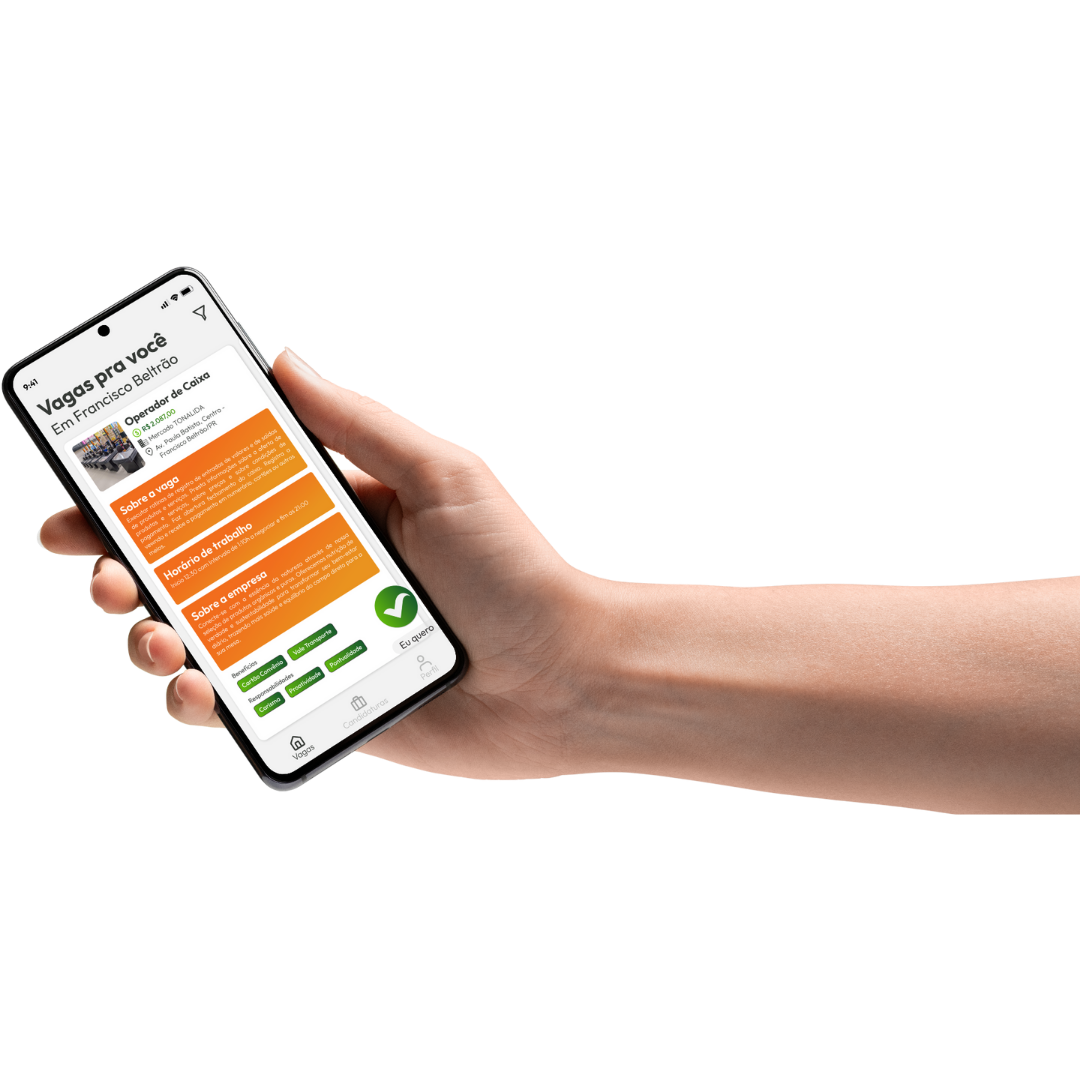 Candidata buscando vagas no celular